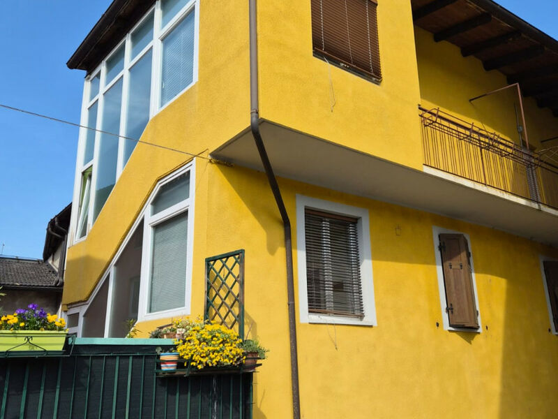 Volano - Casa Singola Terracielo nel Cuore di Volano