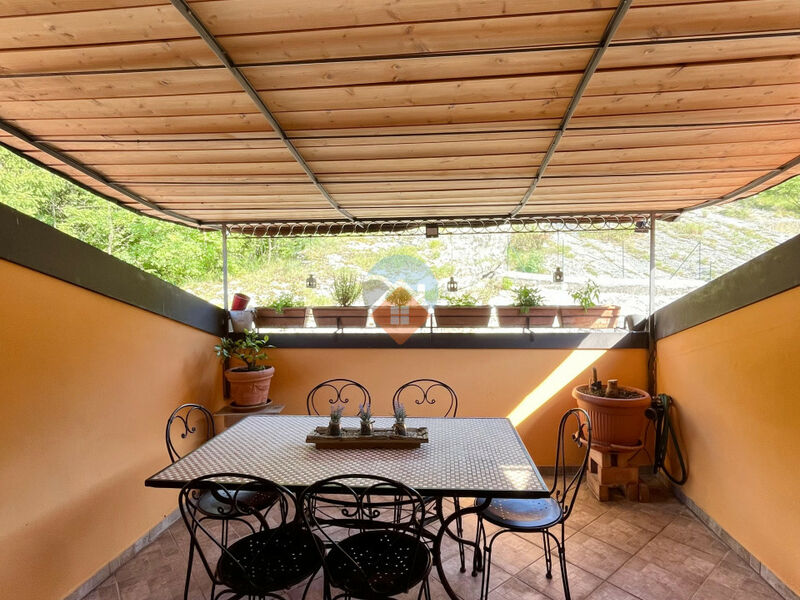 Rovereto - ampia mansarda con terrazza e garage
