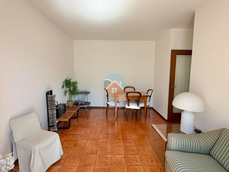 Rovereto - Luminoso ULTIMO piano con 2 CAMERE e GARAGE!