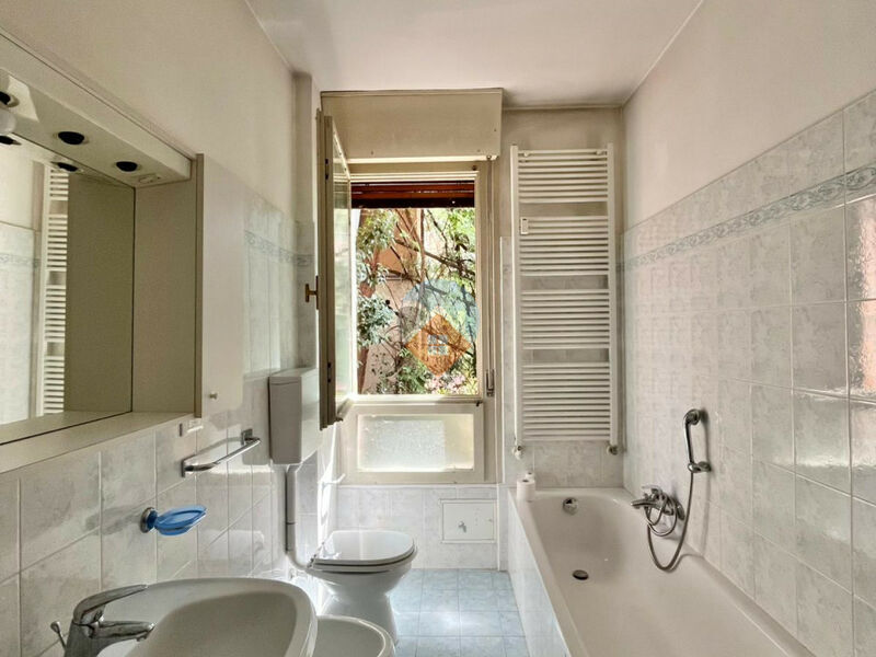Rovereto - introvabile appartamento con ampia terrazza