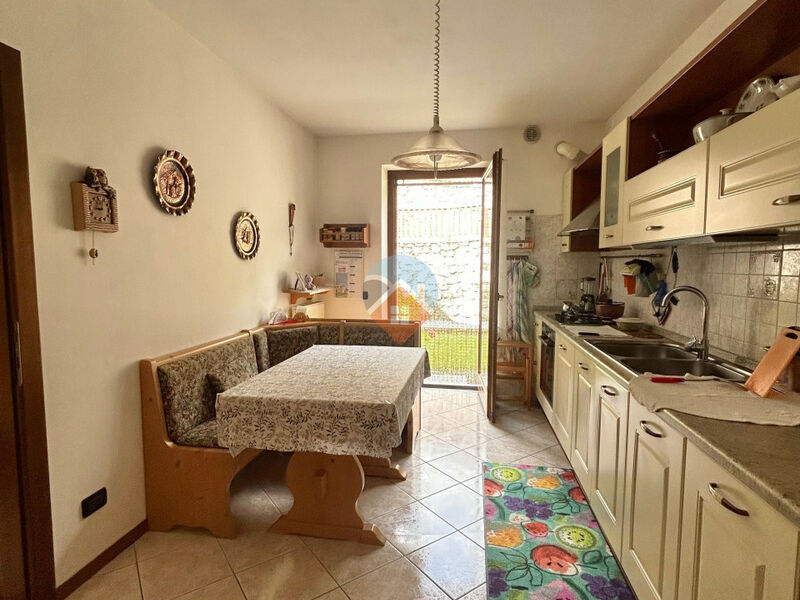 Villa Lagarina - Elegante Villa a Schiera nel Cuore di Castellano - Villa Lagarina
