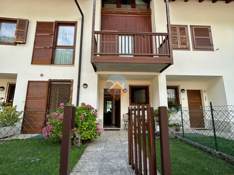 Villa Lagarina - Elegante Villa a Schiera nel Cuore di Castellano - Villa Lagarina