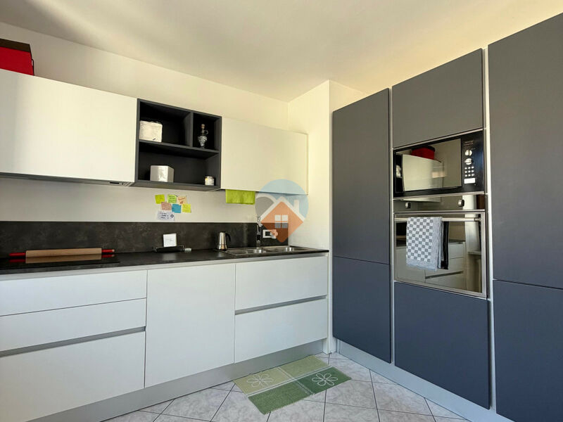 Mori - AMPIA PORZIONE di casa con PERTINENZE!