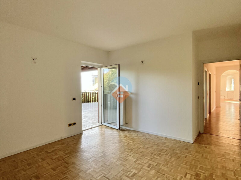 Brentonico - Casa singola con due appartamenti