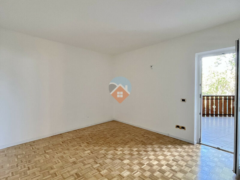 Brentonico - Casa singola con due appartamenti