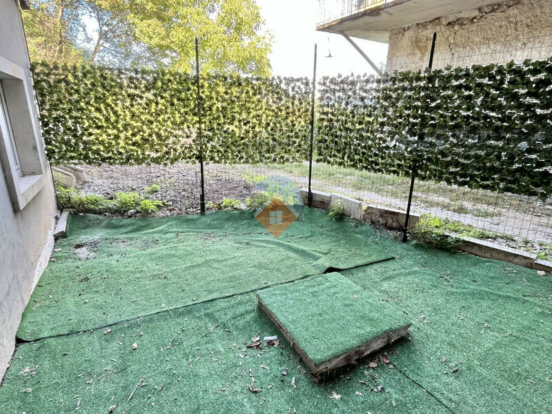 Brentonico - Casa singola con due appartamenti