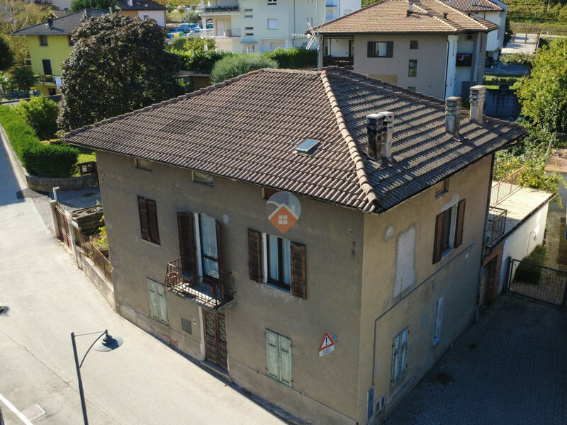 Aldeno - Casa indipendente con giardino